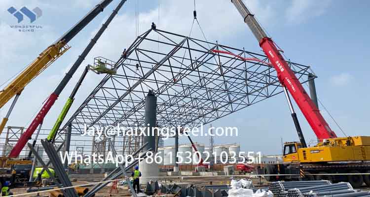Commercial building atrium and skylight steel roof trusses